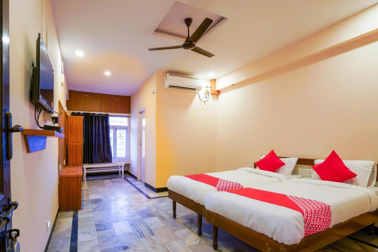Hotel O Raja Residency Near Snow World Secunderabad Bagian luar foto