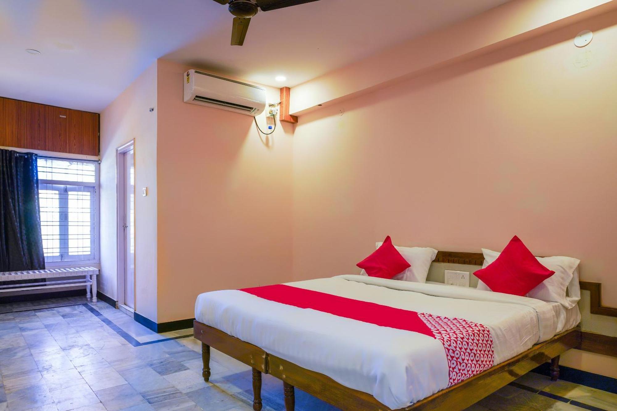 Hotel O Raja Residency Near Snow World Secunderabad Bagian luar foto