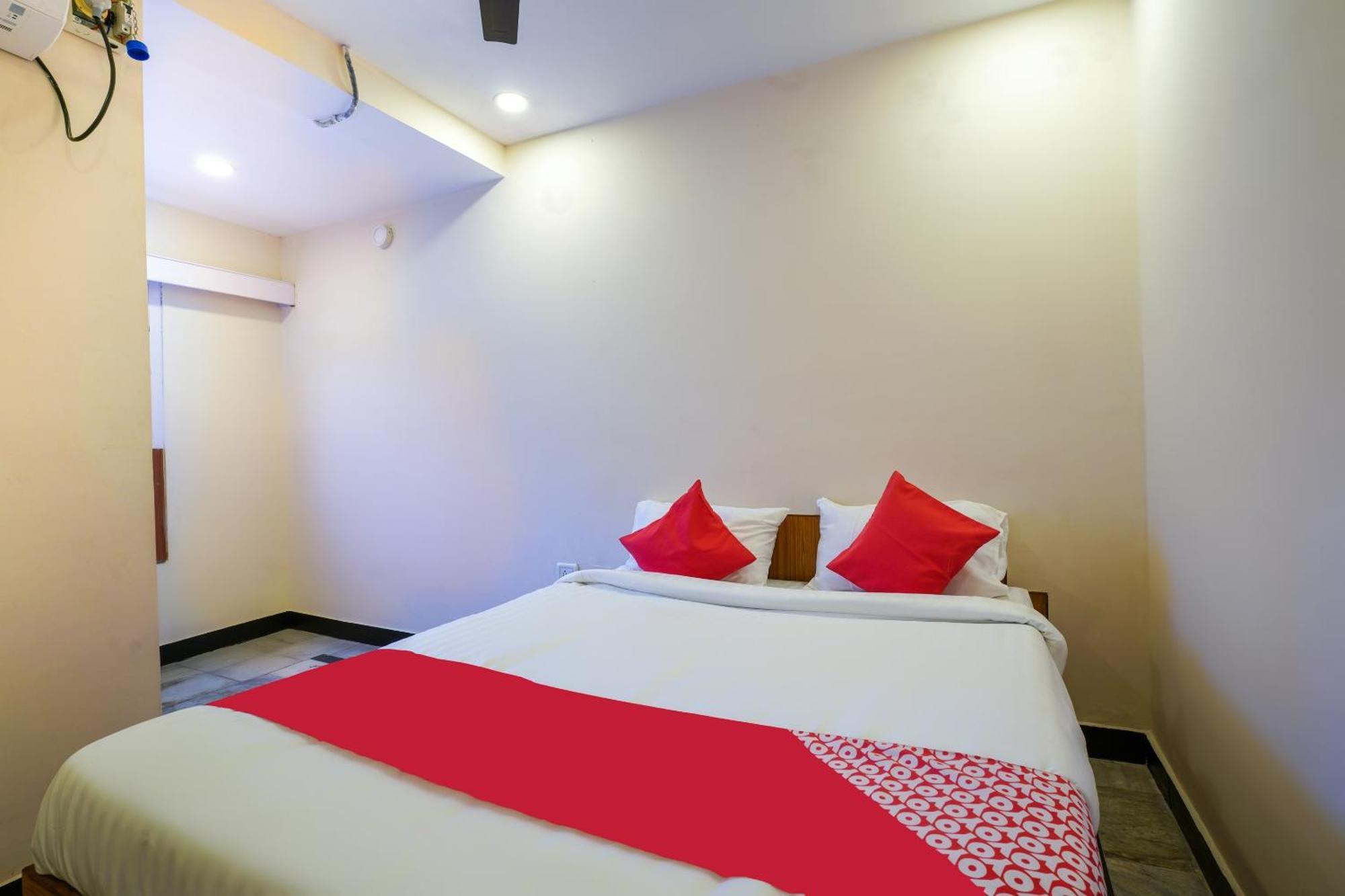 Hotel O Raja Residency Near Snow World Secunderabad Bagian luar foto